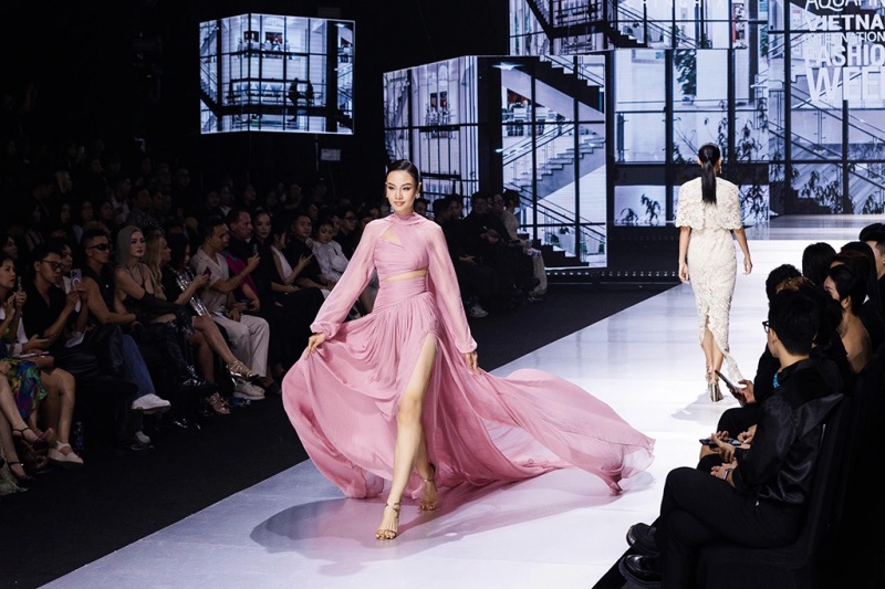 Giới thiệu Phong cách Việt