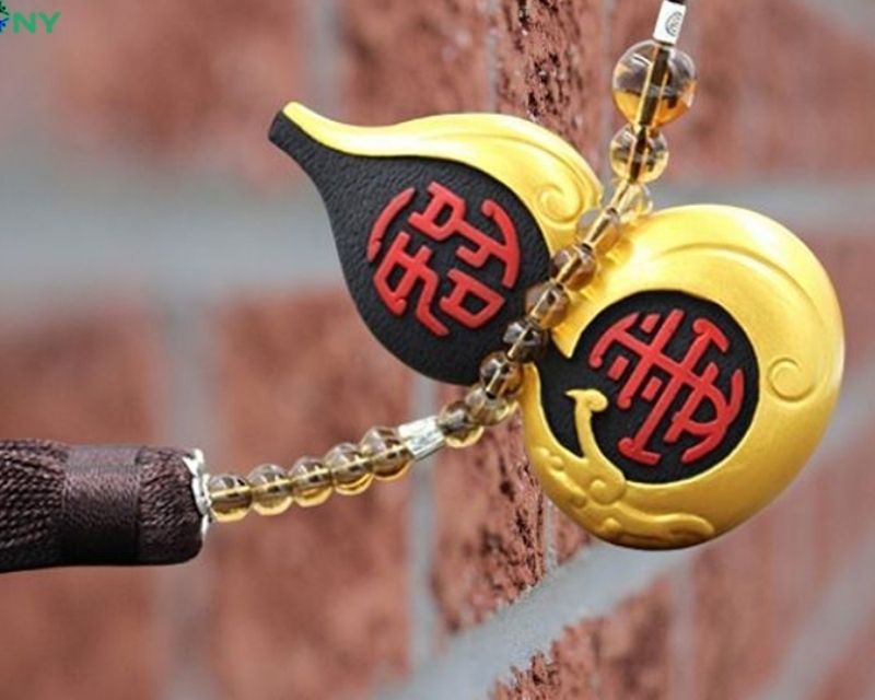 treo-gi-trong-nha-de-tru-ta-ma-5